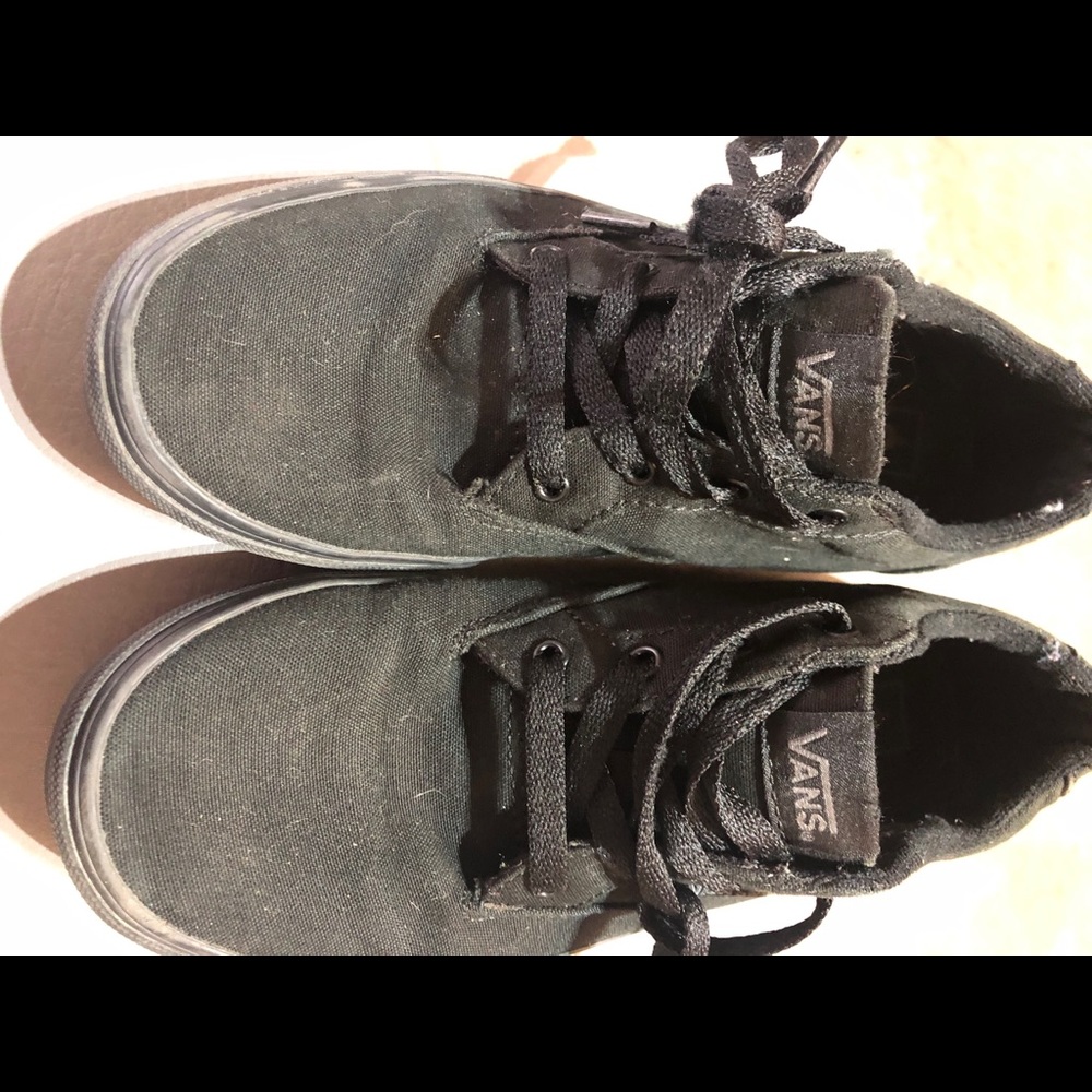 Vans. 5y. EXCELLENT condition.